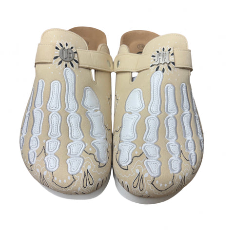 Bandana Print Beige Clogs