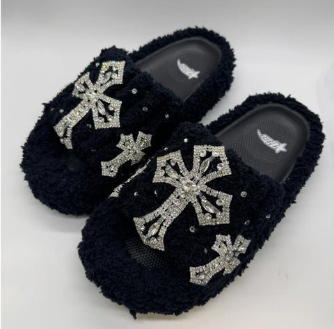 Yarn Black Slides
