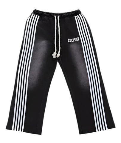 Black Flared Sweatpants (Black)
