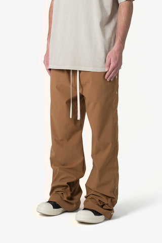 MNMLl Side Snap Nylon Pants Brown