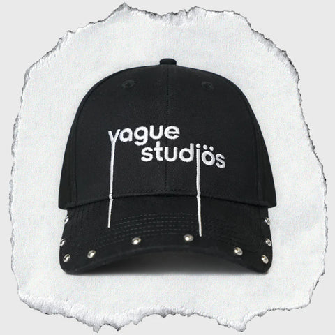 Vague Bore Studded Hat